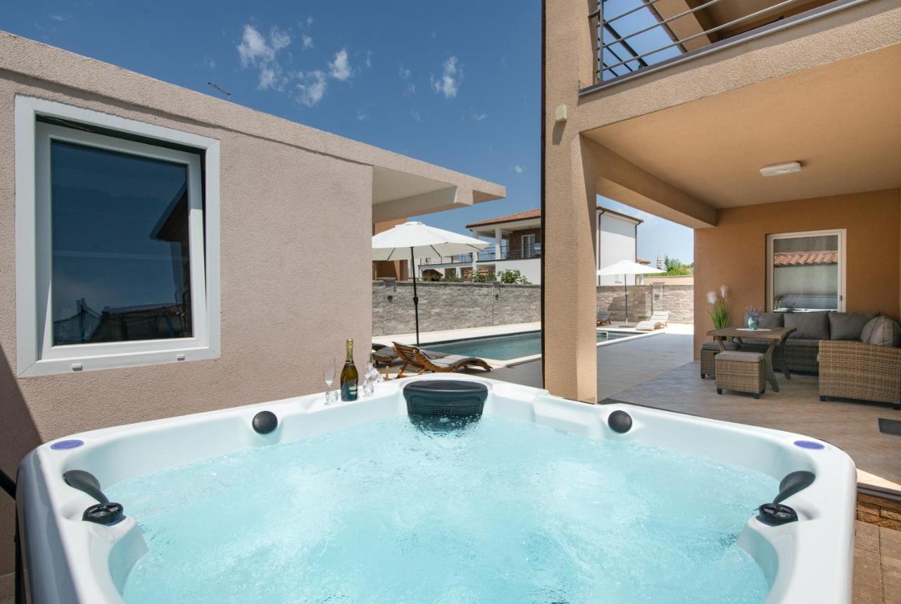 Maslina Villa *